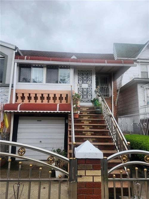 5910 Beverley Rd, Brooklyn, NY, 11203-5442 | Card Image