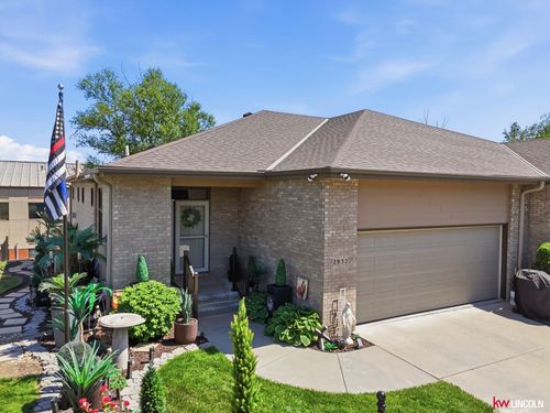 2932 Park Place Ct, Lincoln, NE, 68506-2804 | Card Image