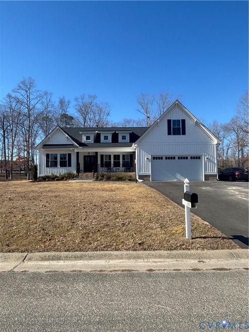 2211 Silver St, Aylett, VA, 23009-3061 | Card Image