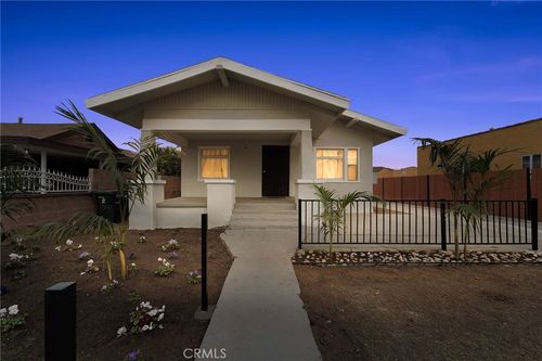 1043 W 95th St, Los Angeles, CA, 90044-3225 | Card Image