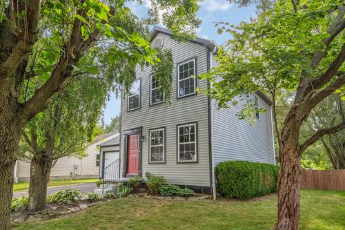 562 Durham Ln, Delaware, OH, 43015-4040 | Card Image