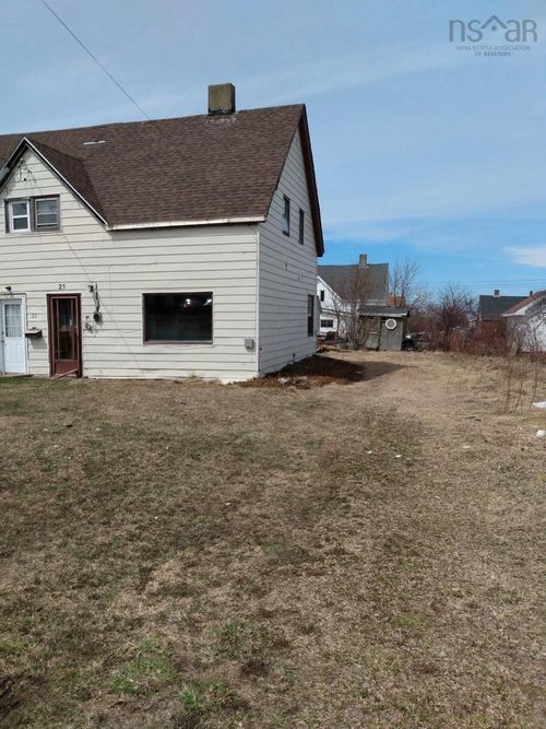 25 Fourth St, Glace Bay, NS, B1A4H5 | Card Image