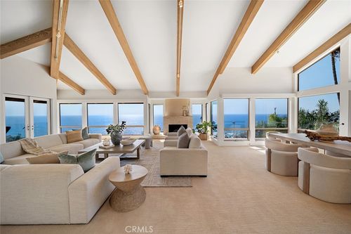 48 N Vista De Catalina, Laguna Beach, CA, 92651-6755 | Card Image