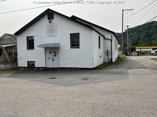 318 98th St, Marmet, WV, 25315-1928 | Card Image