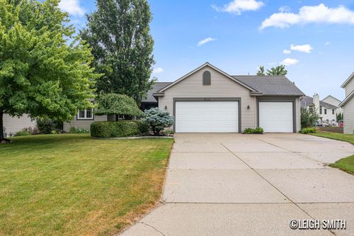 6180 Heath Cross Dr, Hudsonville, MI, 49426-8916 | Card Image