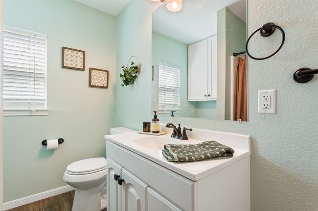 1307 W 6 Th St, House other with 4 bedrooms, 2 bathrooms and null parking in McGregor TX | Image 20