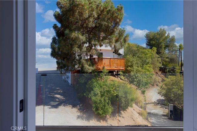 8280 Grand View Dr, House other with 3 bedrooms, 4 bathrooms and 2 parking in LOS ANGELES CA | Image 42