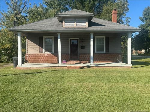100 W C St, Erwin, NC, 28339-2624 | Card Image