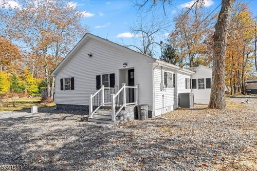 63 Bauer Rd, Newton, NJ, 07860-4951 | Card Image