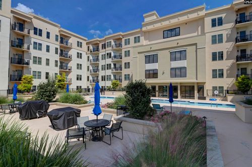 601 Main St, Columbia, SC, 29201-4058 | Card Image