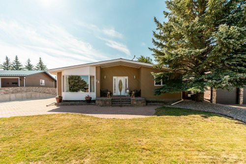 15 Fairway Cres, Foremost, AB, T0K0X0 | Card Image