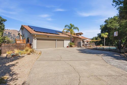 17240 Copper Hill Dr, Morgan Hill, CA, 95037-6520 | Card Image
