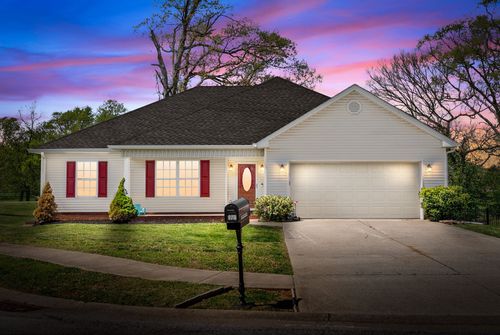 107 Lurlington Ct, Hopkinsville, KY, 42240-8755 | Card Image