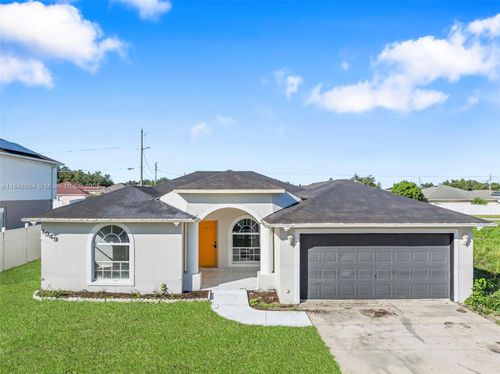 1949 Manatee Dr, KISSIMMEE, FL, 34759-5362 | Card Image