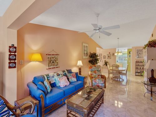 apt-207-720 Lake Orchid Cir, Vero Beach, FL, 32962-8593 | Card Image