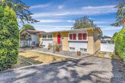 15381 27a Ave, House other with 5 bedrooms, 3 bathrooms and 4 parking in Surrey BC | Image 1