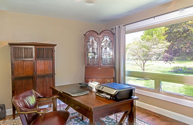 47233 County Road 380, House other with 5 bedrooms, 3 bathrooms and null parking in Grand Junction MI | Image 9