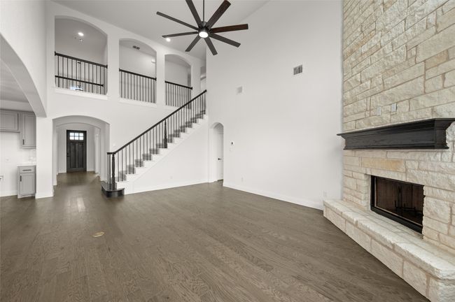 12912 Little Wolf- Living Room-1 | Image 11