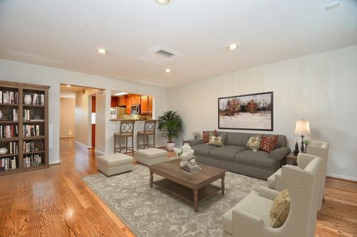 6-5244 Arboles Dr, Houston, TX, 77035-2804 | Card Image