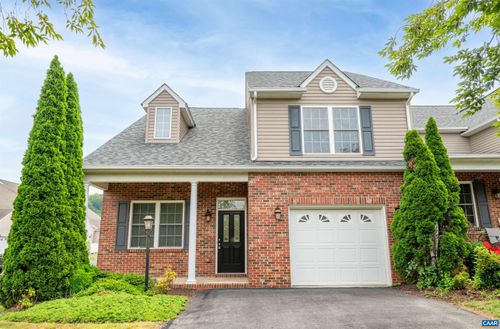 16 Park View Dr E, STAUNTON, VA, 24401 | Card Image