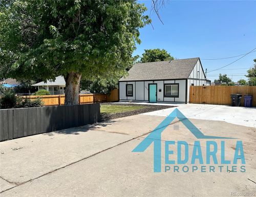 1070 Irving St, Denver, CO, 80219-3425 | Card Image
