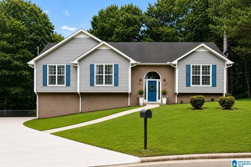 104 Forest Hills Ter, Alabaster, AL, 35007-4513 | Card Image