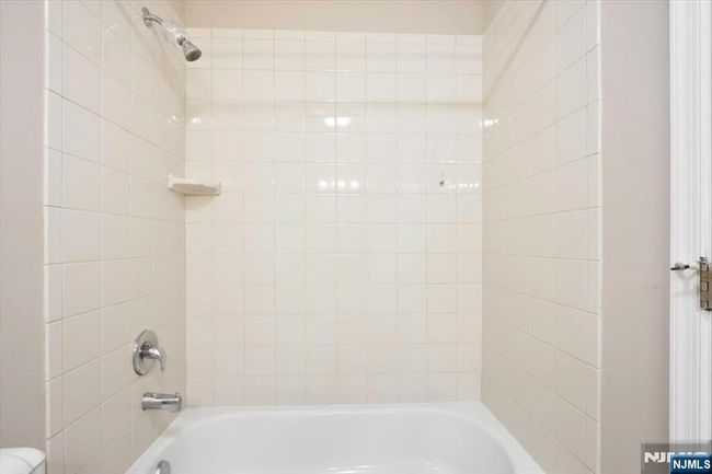 25 Duncan Ave, Condo with 2 bedrooms, 2 bathrooms and null parking in Jersey City NJ | Image 23