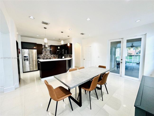 10886 Sw 242 Nd St, House other with 4 bedrooms, 2 bathrooms and null parking in Homestead FL | Image 15