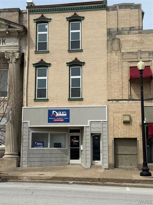 210 Broadway, Hannibal, MO, 63401 | Card Image