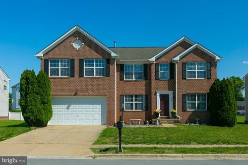 109 Seurat Ln, MARTINSBURG, WV, 25403-7683 | Card Image