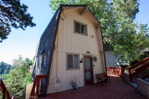 767 W Victoria Ct, Lake Arrowhead, CA, 92352 | Card Image
