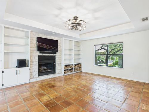 6401 Cascada Dr, Austin, TX, 78750-8156 | Card Image