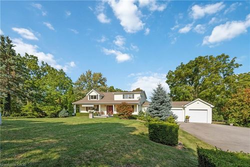 493 Ridge Rd E, Grimsby, ON, L3M0K5 | Card Image