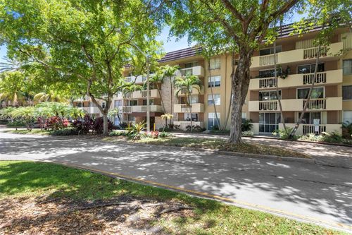 227-1800 Sans Souci Blvd, North Miami, FL, 33181-3068 | Card Image