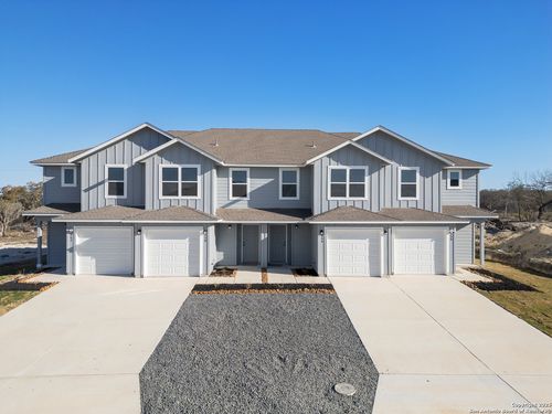 550,562,554,558 Abigail Alley, San Antonio, TX, 78253 | Card Image