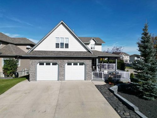 9302 Lakeshore Crt, Grande Prairie, AB, T8X1S4 | Card Image