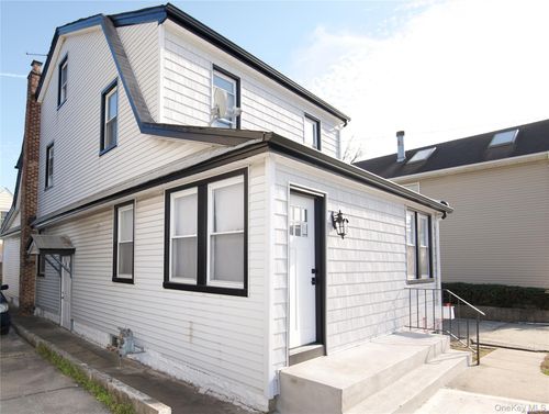 60 Gotham Ave, Elmont, NY, 11003-1530 | Card Image