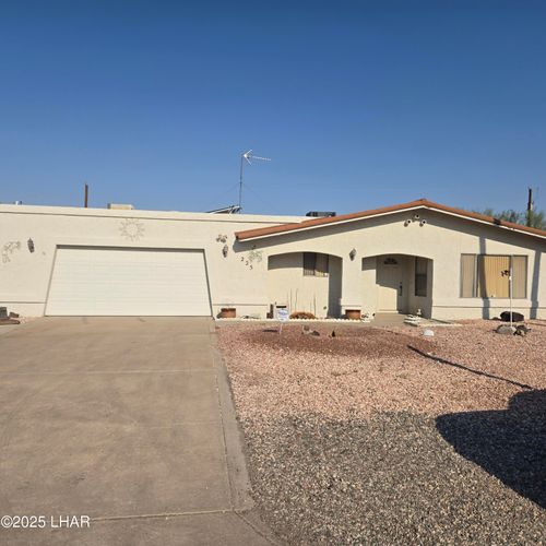 225 Coral Dr, Lake Havasu City, AZ, 86403-5609 | Card Image