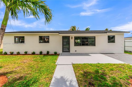 11373 Sw 227th Ter, Miami, FL, 33170-6428 | Card Image