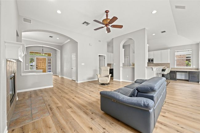 Updated flooring | Image 8
