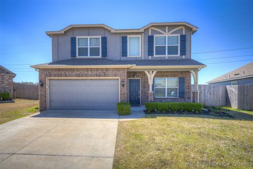 10514 Olmsted St, Jenks, OK, 74037-1600 | Card Image