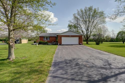 5847 Wood Ave, Greenville, OH, 45331-8615 | Card Image