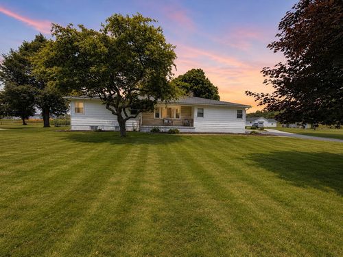 17863 Coshocton Rd, Mount Vernon, OH, 43050-9218 | Card Image
