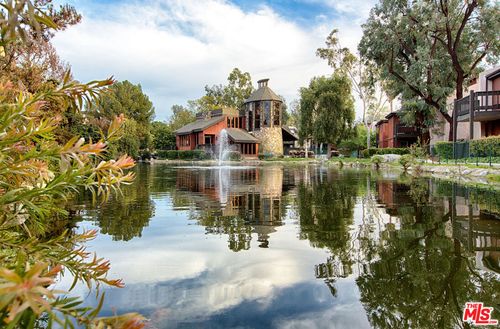 8207 Summertime Ln, Culver City, CA, 90230-4570 | Card Image