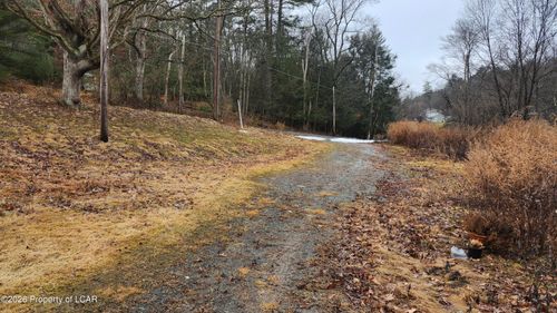 729 Sutton Creek Rd, Harding, PA, 18643-2946 | Card Image