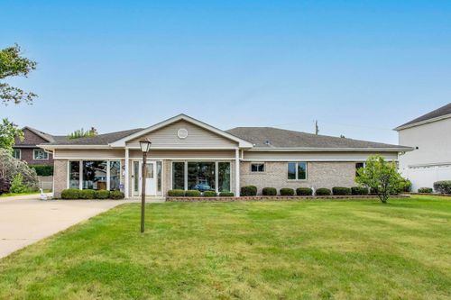 4883 N Vine Ave, Norridge, IL, 60706-3122 | Card Image