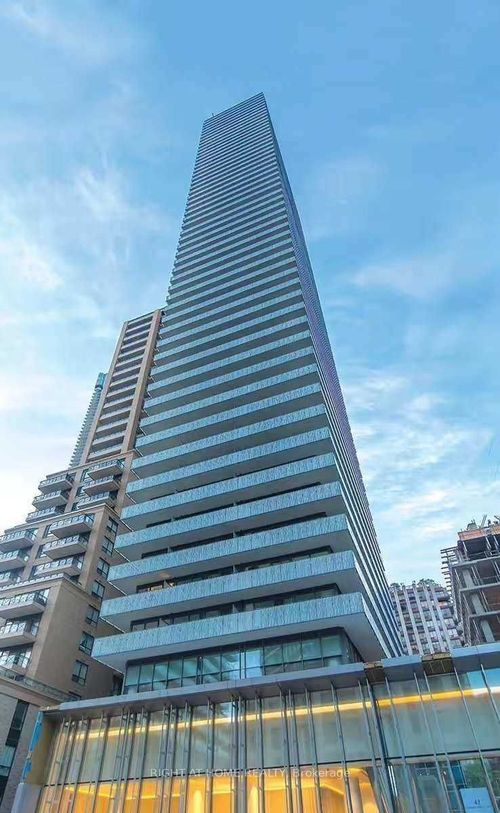 4012-50 Charles St E, Toronto, ON, M4Y0C3 | Card Image