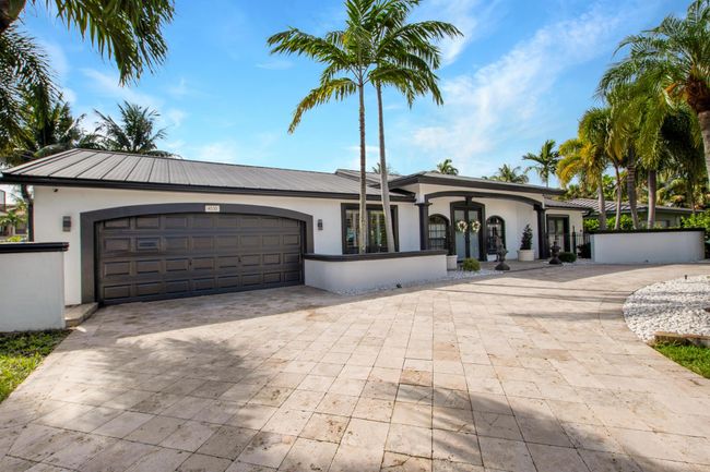 4030 Ne 25 Th Ave, House other with 3 bedrooms, 3 bathrooms and null parking in Lighthouse Point FL | Image 4
