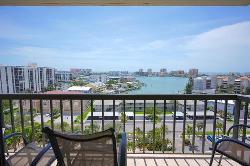 1004-400 Island Way, CLEARWATER BEACH, FL, 33767-2135 | Card Image