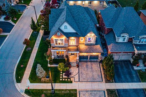 66 Oldham St, Woodbridge, ON, L4H3N9 | Card Image